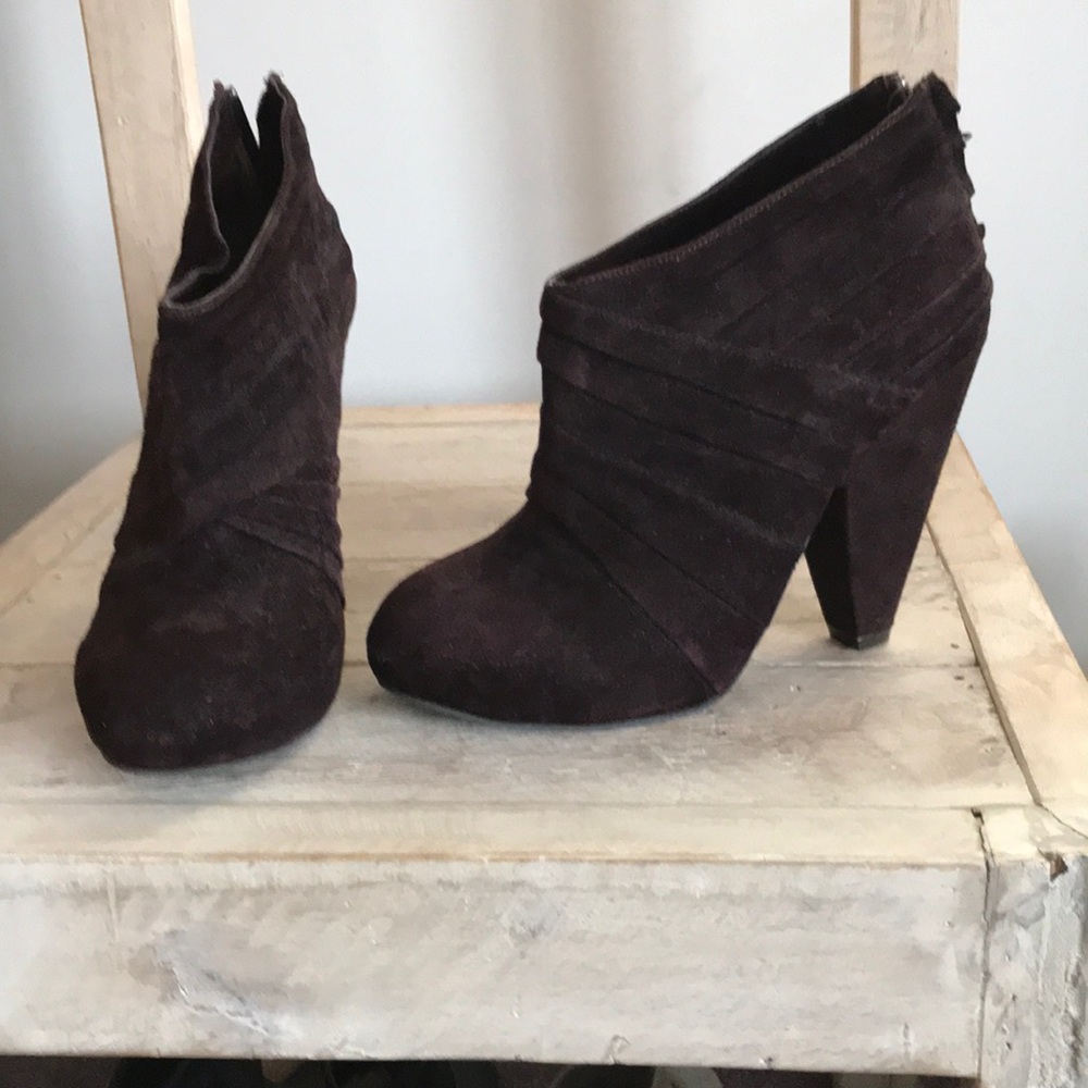 Booties Dark Wine Swede